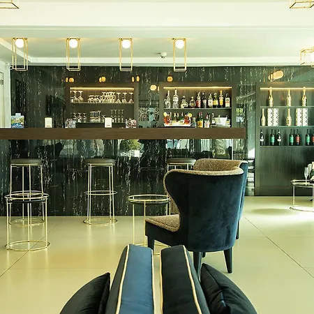 Western Jfk 4* Napels