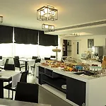 מלון Western Jfk 4*