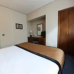 מלון Western Jfk 4*