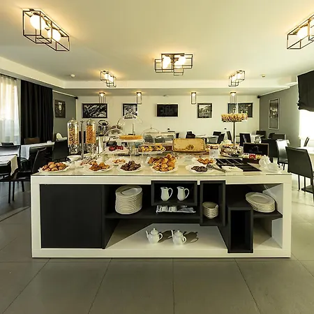 فندق Western Jfk 4*