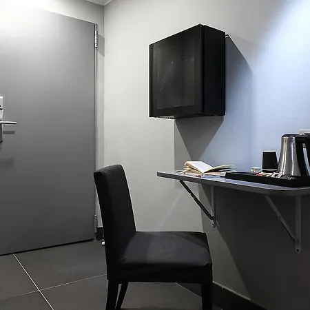 Western Jfk 4* Naples