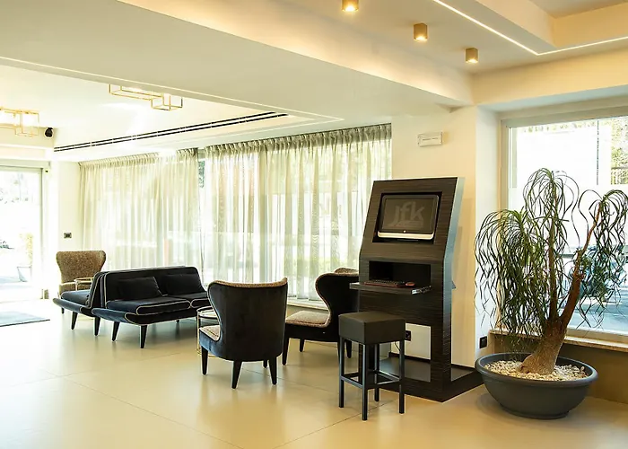 Western Jfk 4*