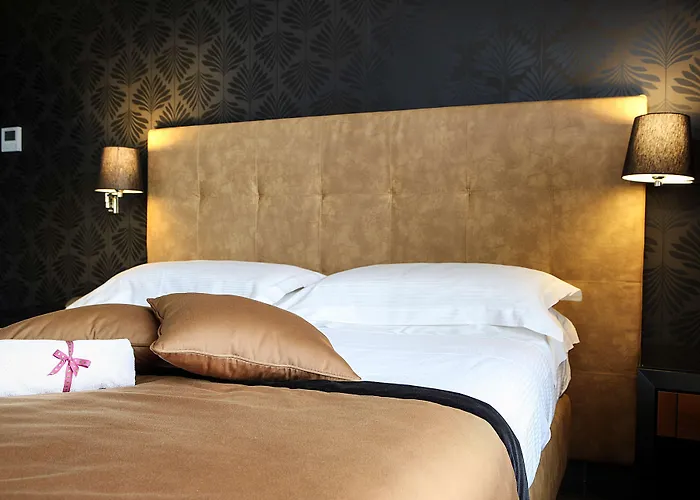 Western Jfk 4* Napoli